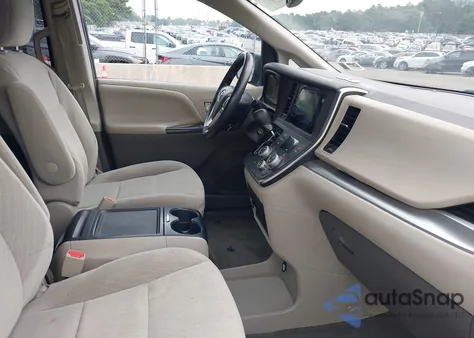 2015 Toyota Sienna Le 8 Passenger from USA, damaged, VIN 5TDKK3DC7FS678405